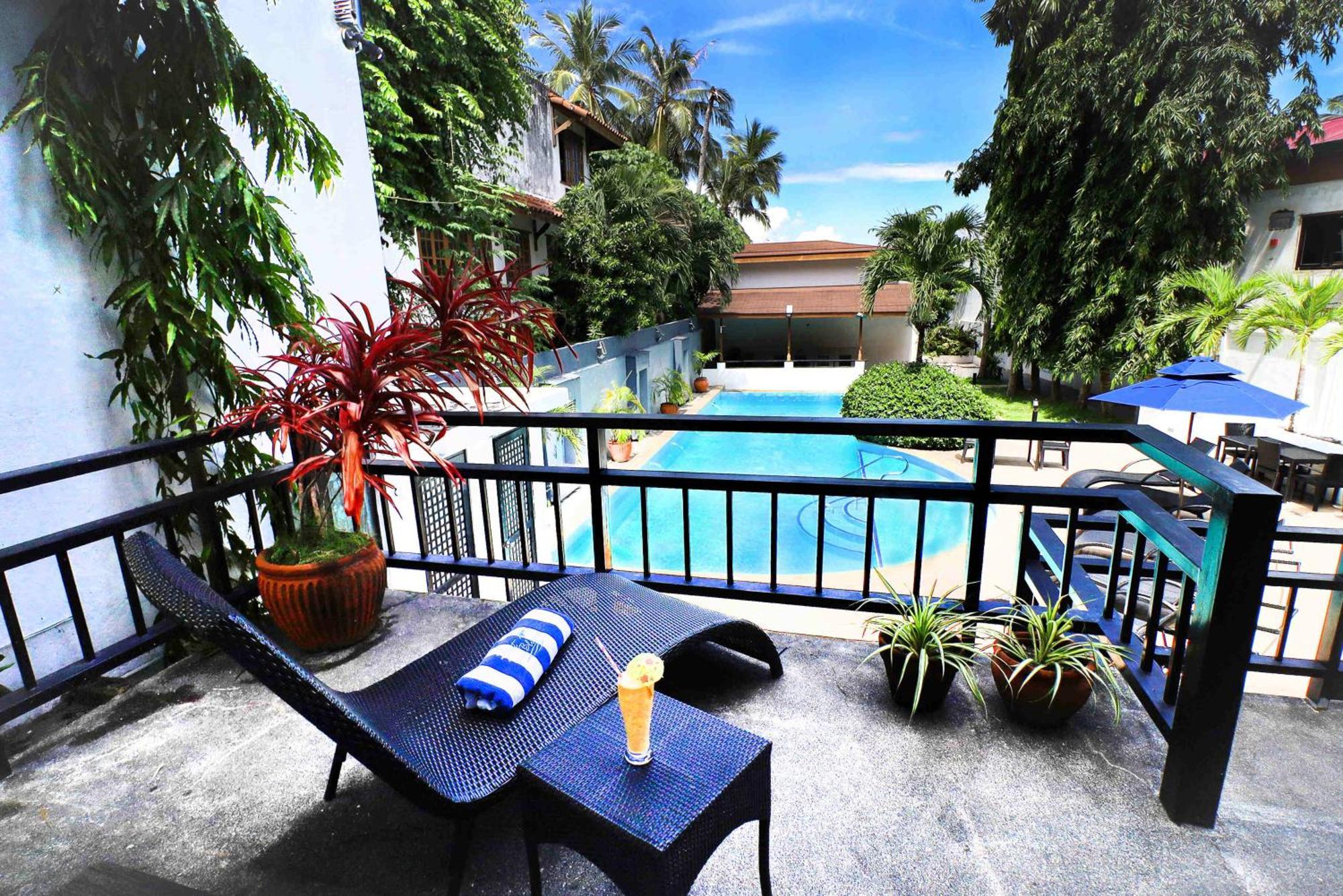 Out Of The Blue Resort Puerto Galera Kültér fotó