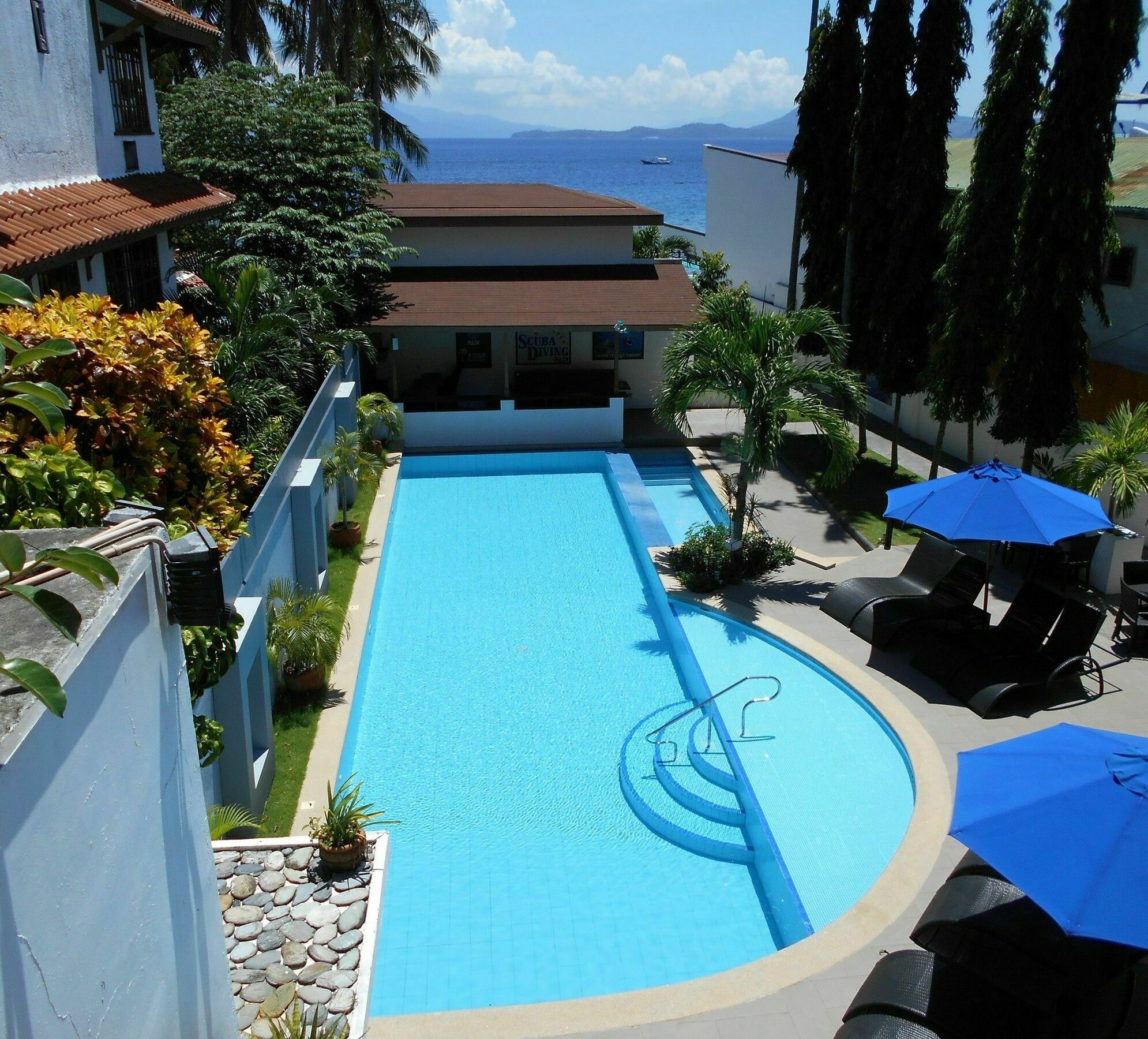 Out Of The Blue Resort Puerto Galera Kültér fotó